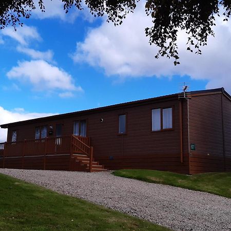 Готель Deeside Holiday Park Maryculter Екстер'єр фото