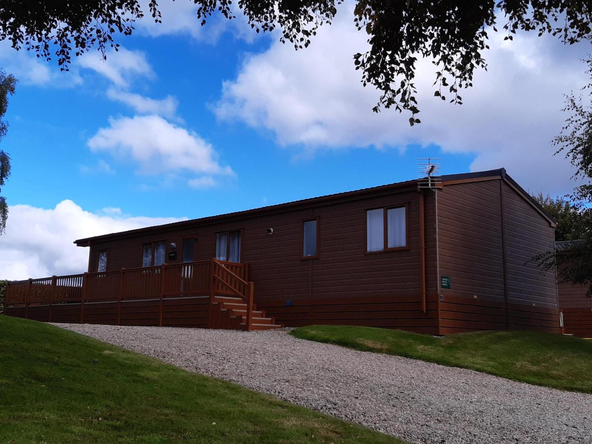 Готель Deeside Holiday Park Maryculter Екстер'єр фото